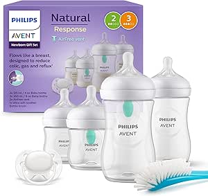 Philips Avent Set de regalo de biberones para recién nacidos con sistema AirFree: 4 biberones con sistema AirFree, chupete ultra soft y escobilla para biberón, bebés de 0-12 meses (modelo SCD657/11)