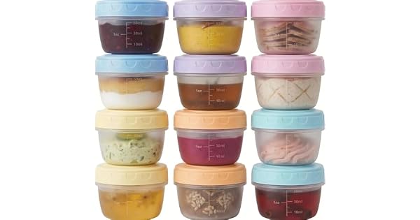 BRIMOREA Juego de 12 pequeas latas de congelacin con tapa  80 ml tapa de rosca a prueba de fugas plstico sin BPA apilables y reutilizables  ideal para snacks salsas preparacin de comidas y